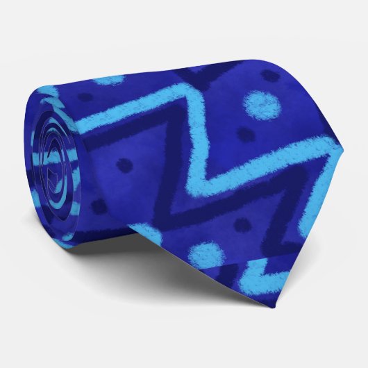 Blue Zig Zags Dots Funky Pattern  Krawatte (Gerollt)
