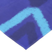 Blue Zig Zags Dots Funky Pattern Tischdecke (Schrägansicht)