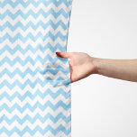 Blue Zigzag, Blue Zickzack, geometrisches Muster Schal<br><div class="desc">Elegantes,  stilvolles und raffiniertes Zickzackmuster (Zickzack) in Blau und Weiß. Modernes und trendiges Geschenk,  perfekt für den Zickzack Liebhaber in Ihrem Leben.</div>