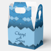 Blue Zigzag Monogram Geschenkschachtel (Geöffnet)