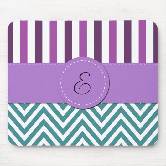 Blue Zigzag, Zickzack, Lila Streifen, Monogramm Mousepad (Vorne)
