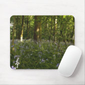 Bluebells in einem Wald Mousepad (Mit Mouse)
