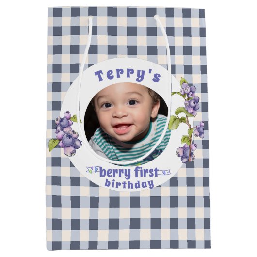 Blueberry Berry First Birthday Mittlere Geschenktüte (Vorderseite)