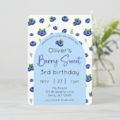 Blueberry Berry Sweet Birthday Foto Einladung (Stehend Vorderseite)