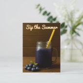 Blueberry Juice - "Sip the Summer" Postkarte (Stehend Vorderseite)