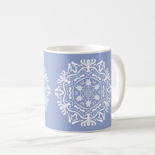 Blueberry Mandala Kaffeetasse (VorderseiteRechts)