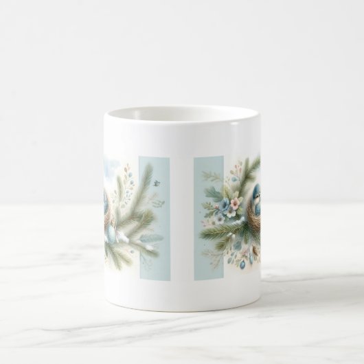 Bluebird Nest mit Ornamenten im Winter Pines Kaffeetasse (Mittel)