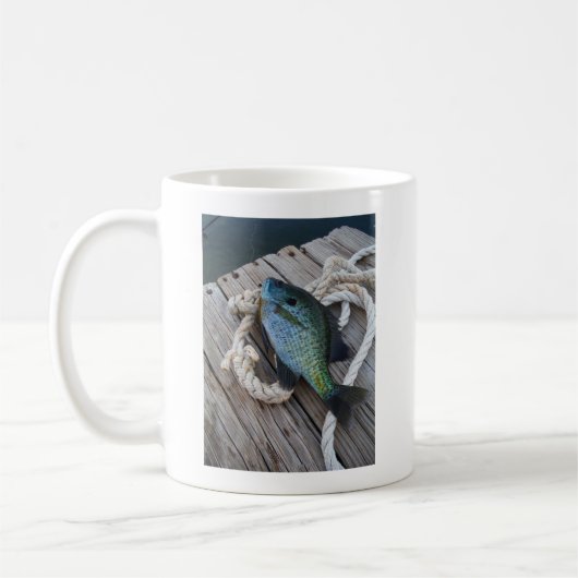 Bluegill auf Dock Kaffeetasse (Links)