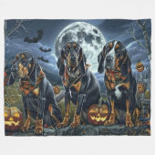 Bluetick Coonhound Halloween Spooky Fleecedecke (Vorderseite (Horizontal))