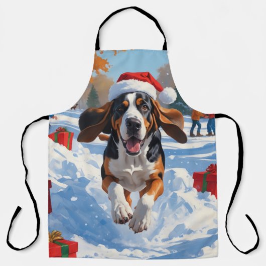 Bluetick Coonhound läuft im Schnee mit Weihnachten Schürze (Vorderseite)