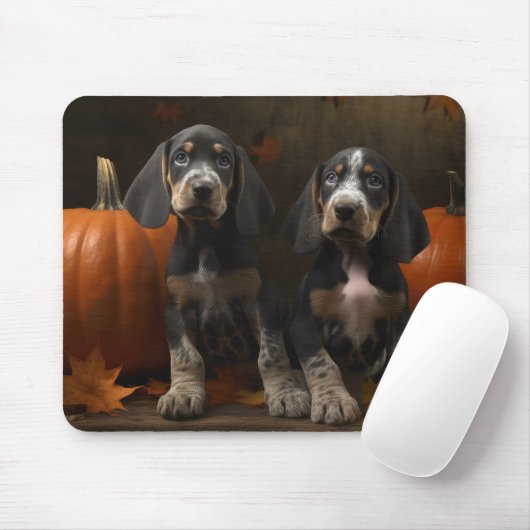 Bluetick Coonhound Welpe Herbst Delight Pumpen Mousepad (Mit Mouse)