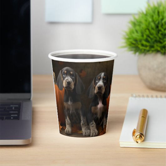 Bluetick Coonhound Welpe Herbst Delight Pumpen Pappbecher (InSitu)