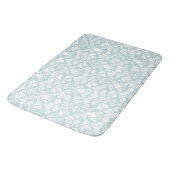 Blüh Damask Big Pattern White auf Enteneier Blue Badematte (Schrägansicht)