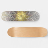 Blüh mit Gold Moderne Abstrakte Fraktal Blume Skateboard (Horizontal)