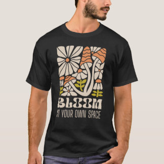 Blühe in deinem eigenen Raum – Retro-grooviger Pil T-Shirt