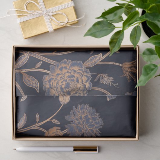 Blühen von Blume in einer Zeile Seidenpapier (Geschenk)