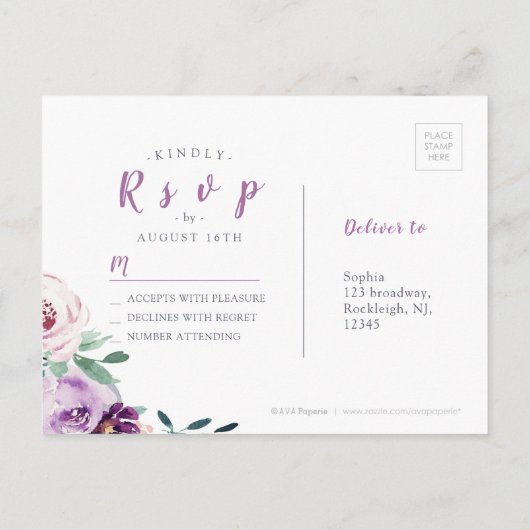 Blühende botanische Hochzeit mit lila Blumenbezug Einladungspostkarte (Rückseite)