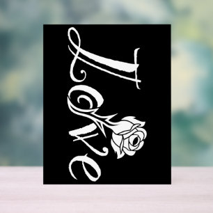 Blühende Liebe: Typografie mit floraler Drehung Acrylschild