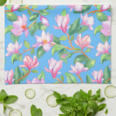 Blühende Magnolie am Himmel blau Geschirrtuch (Gefaltet)