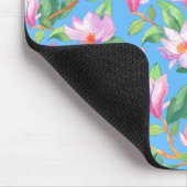 Blühende Magnolie am Himmel blau Mousepad (Ecke)