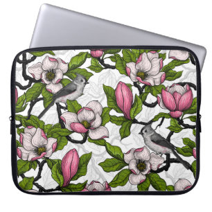 Blühende Magnolie und Titmausvogel Laptopschutzhülle