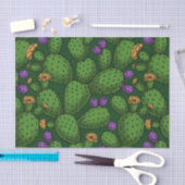 Blühende Opuntia auf dunkelgrün Seidenpapier (Handwerk)