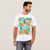 Blühende Orangen, Blätter, Vintage Kunst. T-Shirt (Vorne ganz)
