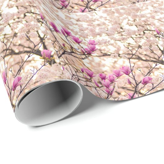 Blühende rosa Lila Magnolias-Frühlingsszene Blume Geschenkpapier (Rolleneckpunkt)