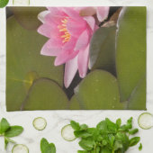 Blühende Wasserliken Handtuch (Gefaltet)