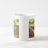 Blühender Garten mit Pfad, Vincent van Gogh Kaffeetasse (Mittel)
