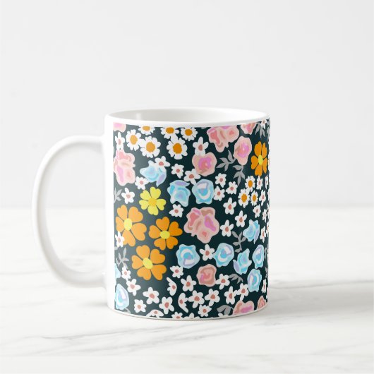 Blühender Garten mit Rose und Wildblumen. Vintag Kaffeetasse (Links)