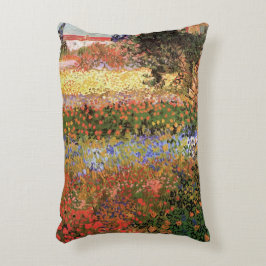 Blühender Garten von Vincent van Gogh Dekokissen