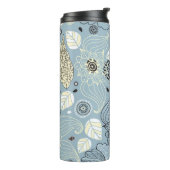 Blühender Herbst: Elegantes saisonales Design Thermosbecher (Nach links gedreht)