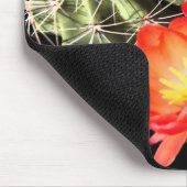 Blühender Kaktus nachts Mousepad (Ecke)