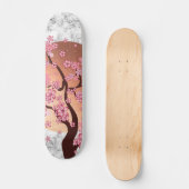 Blühender Zweig Sakura über goldener Sonne auf Mar Skateboard (Vorderseite)