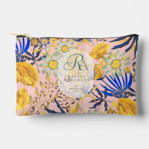 Blühendes mystisches florales Monogramm Beige Zubehörtasche
