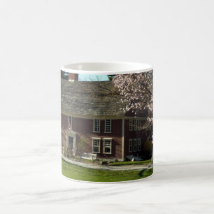 Blühendes Straßenrand-Gasthaus Kaffeetasse
