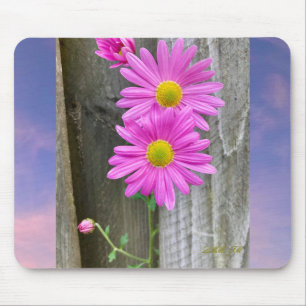 Blume auf dem Zaun-Mauspad. Mousepad