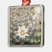 Blume auf einem Kaktus Ornament Aus Metall (Links)