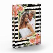 Blume auf Schwarz-weißen Streifen Fotoblock (Links)