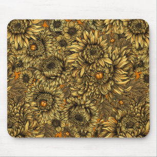 Blume aus gelber Chrysanthemen und Orangenkäfer Mousepad