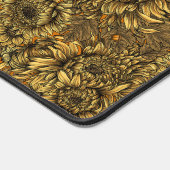 Blume aus gelber Chrysanthemen und Orangenkäfer Schreibtischunterlage (Ecke)