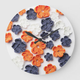Blume aus handgefertigten Frühlingstoffen, orange  Große Wanduhr