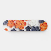 Blume aus handgefertigten Frühlingstoffen, orange Skateboard (Horizontal)