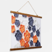 Blume aus handgefertigten Frühlingstoffen, orange  Wandteppich Mit Holzrahmen (Gewinkelt)