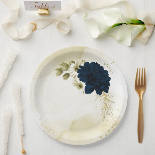 Blume aus phantastischem Elfenbeingold Pappteller (Hochzeit)