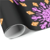 Blume aus rosa und orangefarbenem Neon Geschenkpapier (Rolleneckpunkt)