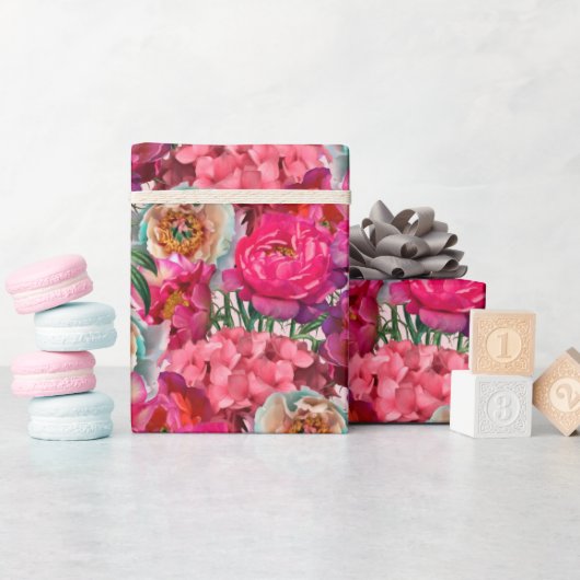 Blume aus Rosa und Weiß, Peony und Hydrangea Geschenkpapier (Babyparty)