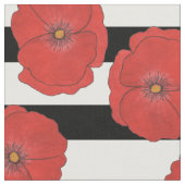 Blume aus rotem Mohn mit schwarzen und weißen Stre Stoff (Nahaufnahme)