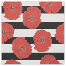 Blume aus rotem Mohn mit schwarzen und weißen Stre